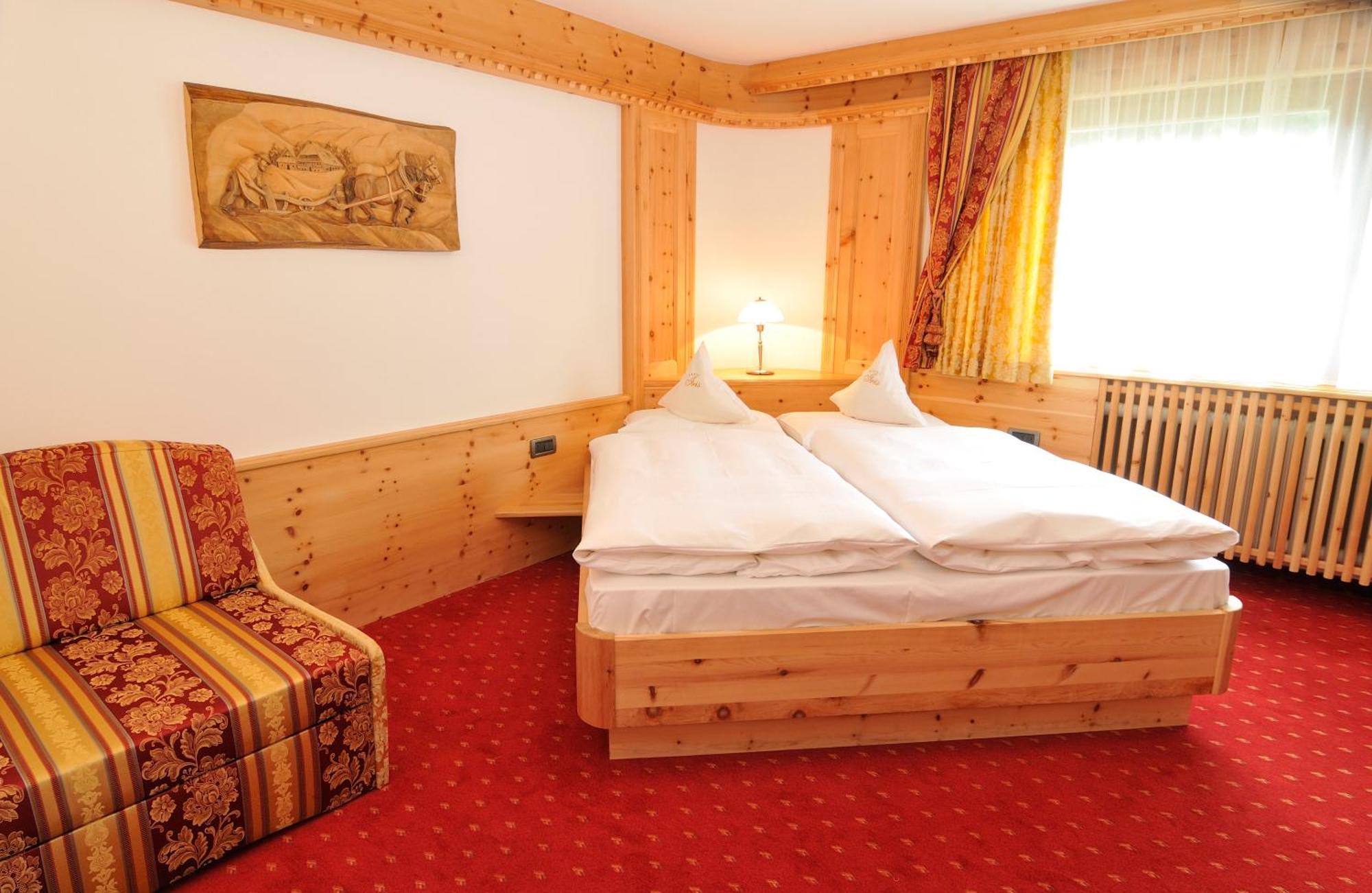 Garni Hotel Iris Selva di Val Gardena Eksteriør bilde