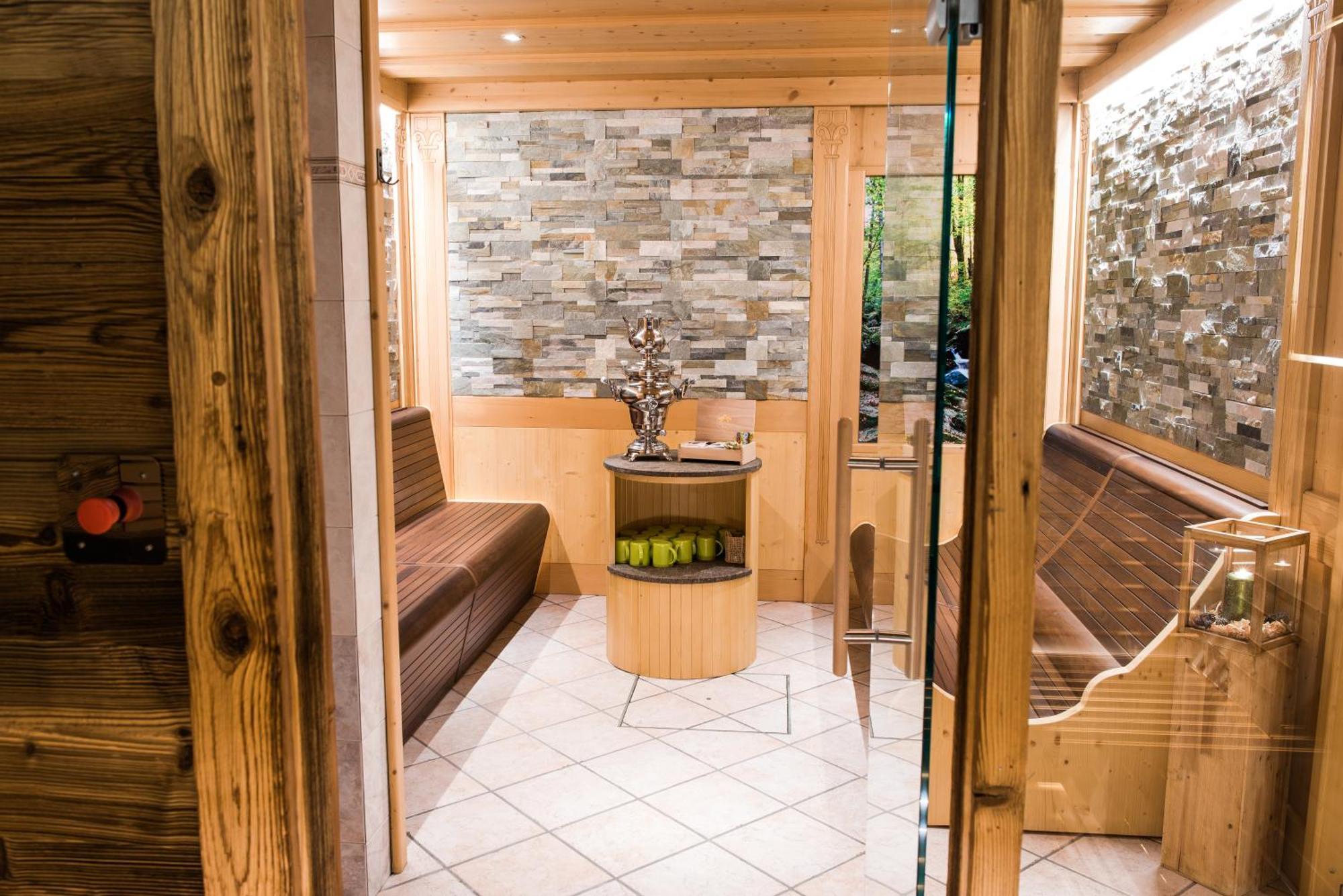 Garni Hotel Iris Selva di Val Gardena Eksteriør bilde