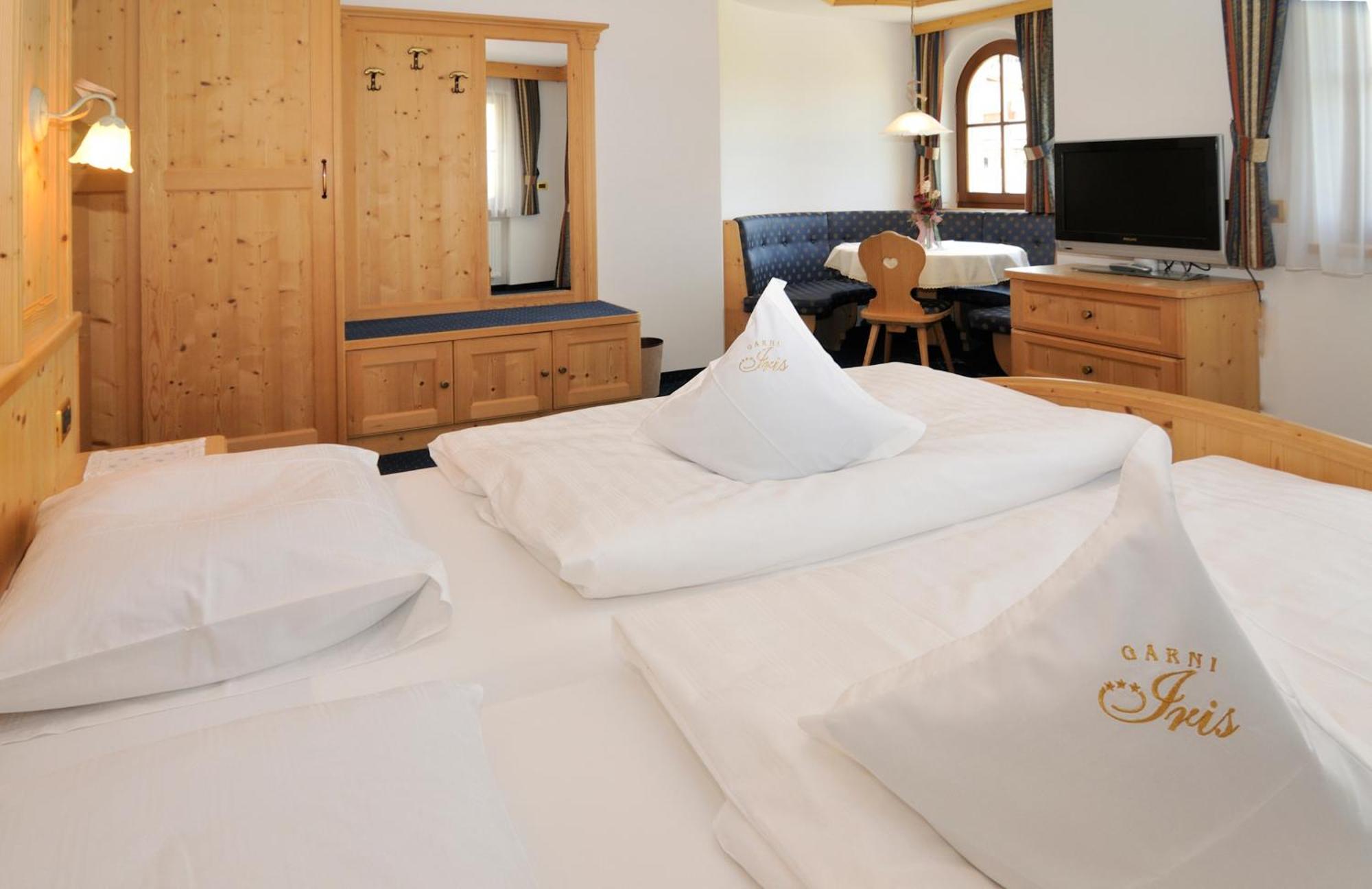 Garni Hotel Iris Selva di Val Gardena Eksteriør bilde