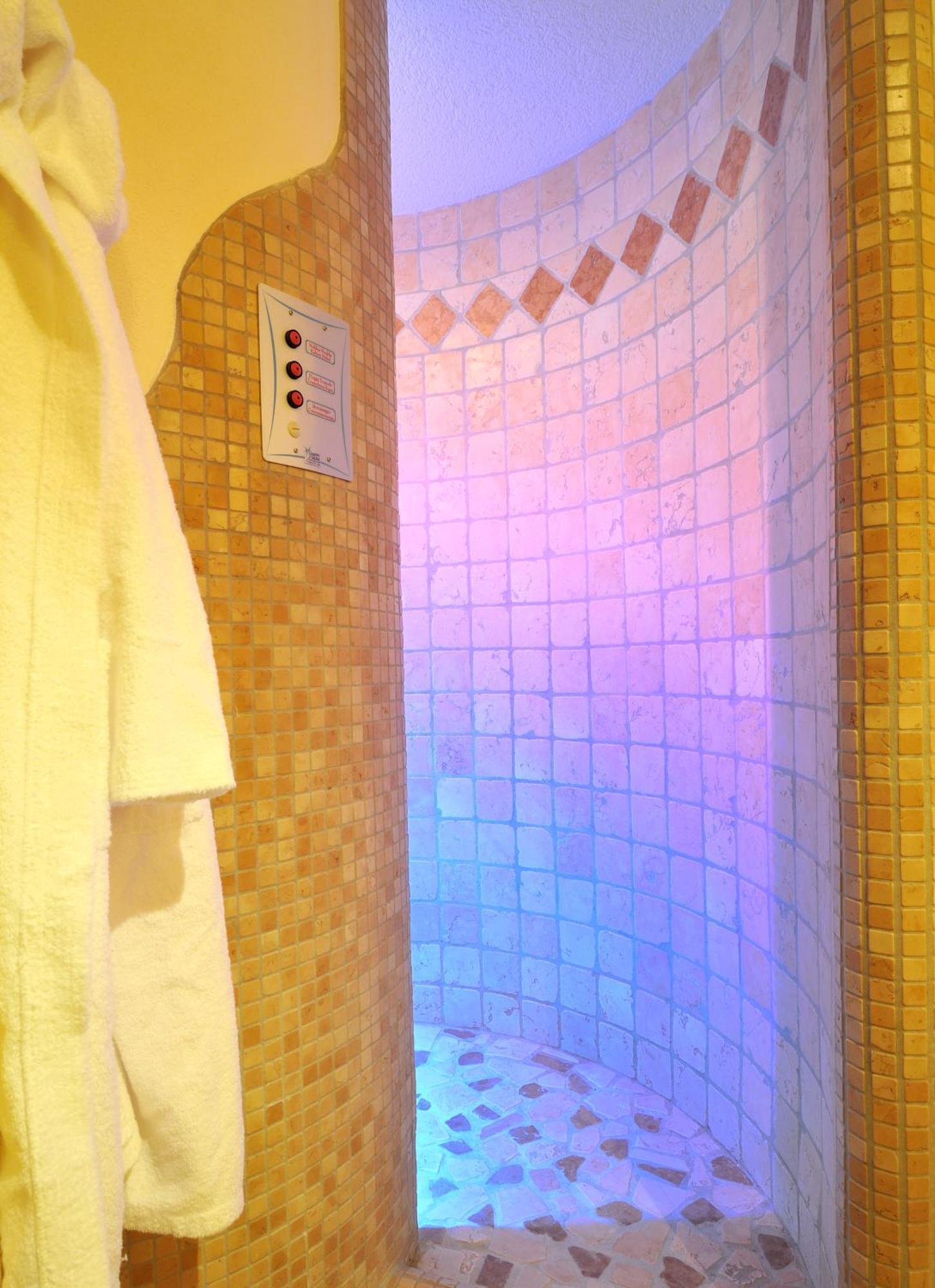 Garni Hotel Iris Selva di Val Gardena Eksteriør bilde