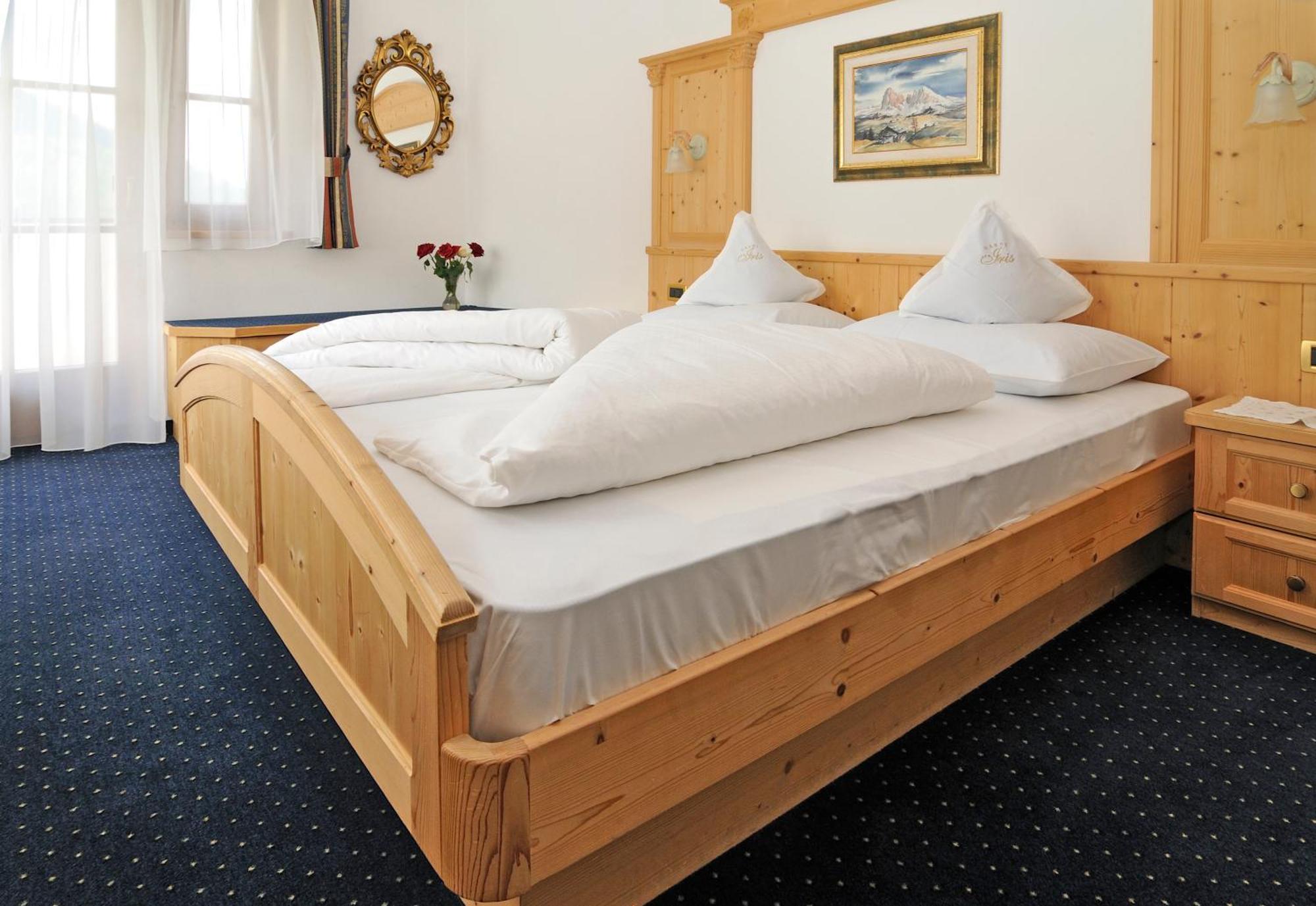 Garni Hotel Iris Selva di Val Gardena Eksteriør bilde