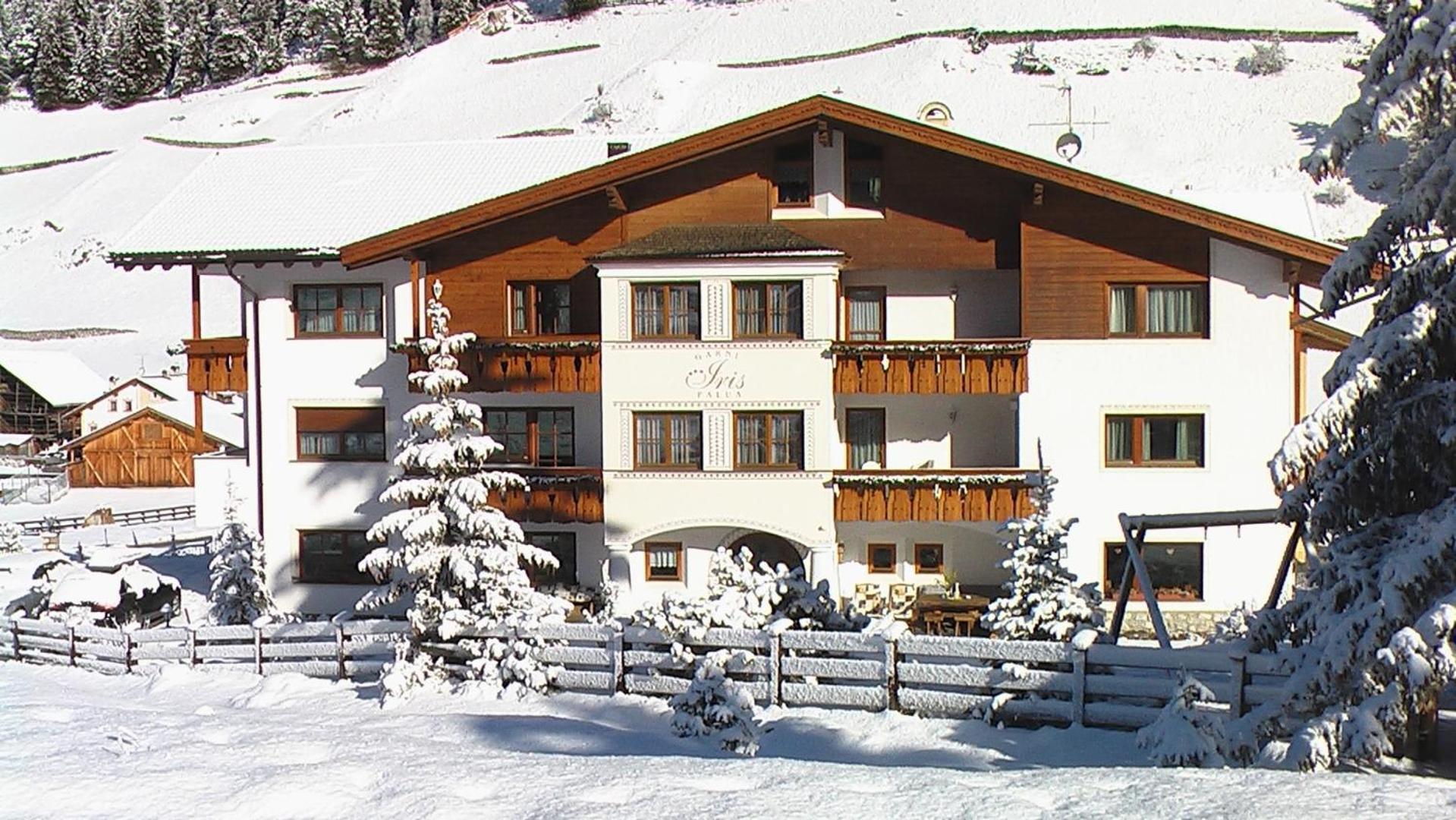 Garni Hotel Iris Selva di Val Gardena Eksteriør bilde